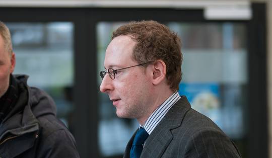 Cofnas werd niet geschorst aan de UGent omdat hij een klokkenluider is, maar wegens verdenking van racistische haatspraak
