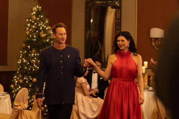 Royally Yours, This Christmas