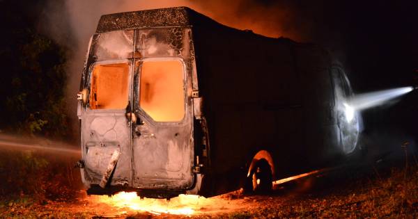 Gestolen bestelbus uitgebrand in Galder