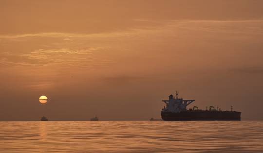 Akkoord tussen Iran en VS ‘is nog ver weg’ • Iran: ‘Elk schip in Straat van Hormuz is doelwit’