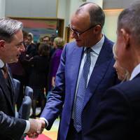 EU wordt assertiever, maar breekt niet met Trump: ‘Niet tachtig jaar samenwerking met de VS bij het grofvuil zetten’