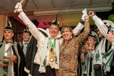 Prins Joep XVII regeert andermaal over de Bosuilen