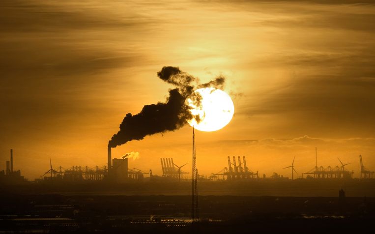 Kolencentrale op de Maasvlakte. Beeld Hollandse Hoogte / Berlinda van Dam