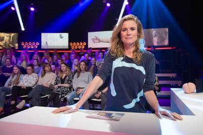 Man (35) hackte accounts Sophie Hilbrand en viel haar contacten lastig