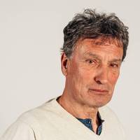 Koop een uitgekiende groep talenten, betaal die degelijk, en iedere aap met een hoedje en een tactisch bord zal zijn wedstrijdjes winnen