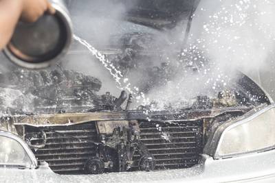 Meisje (16) en man (23) aangehouden voor autobrand in Nijmegen