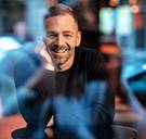 De eerste échte aflevering van ‘Wat een dag’: wie zo plankgas geeft, gaat geregeld uit de bocht