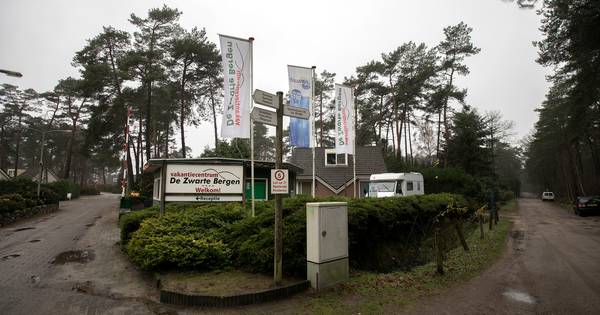 Doek valt voor De Zwarte Bergen
