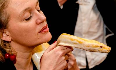 Docent weigert 'vunzig' boek Stella Bergsma