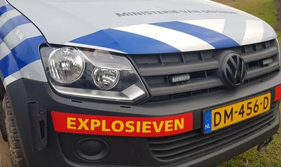 Zelfgemaakte bom geplaatst voor appartement; EOD maakt explosief onschadelijk