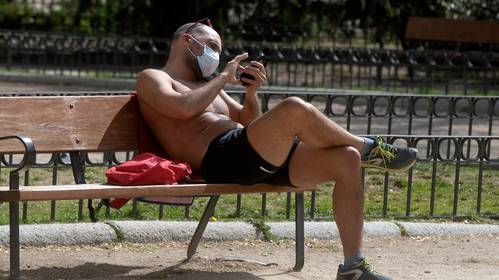 Lenteweer is slecht nieuws voor het virus: “Bult in de cijfers smelt als sneeuw voor de zon”