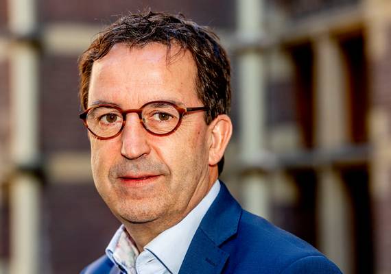 Diederik Gommers in Op1: “De vaccins krijgen de cijfers niet omlaag, dus we moeten de komende jaren met covid leven”