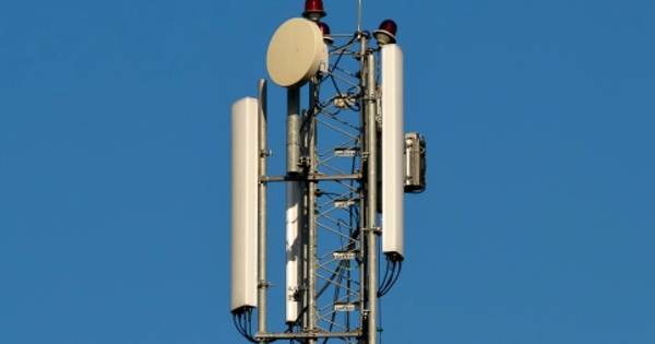 Vinkel dient gezamenlijke klacht in over beroerd mobiel bereik - Brabants Dagblad
