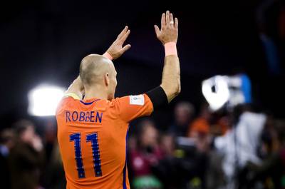 Robben polsen? Waarom niet, zegt Koeman