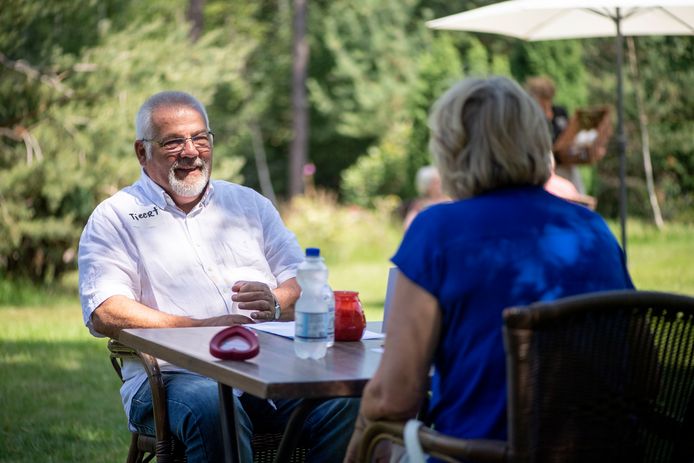 Tjeert uit Holten is al eerder op speeddate geweest: „En ik ben haar nog steeds niet tegengekomen. Dus vandaag proberen we het gewoon nog een keer.”