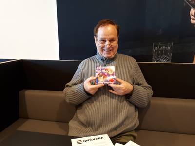 Carnavalszanger Harry Wesselink mag niet naar Jinek en is woest: ‘Te gek voor woorden’