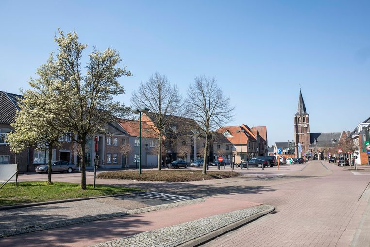 Oudsbergenaar speelt dj vanuit zijn kot Oudsbergen In de buurt HLN