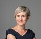 Maïté Piessen verdwijnt als nieuwslezeres nu haar man minister wordt