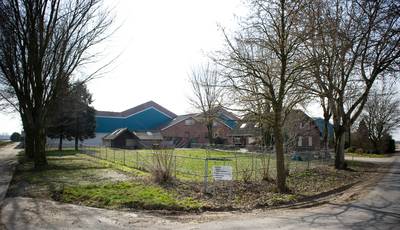 Boeren moeten vaart maken met weghalen asbest
