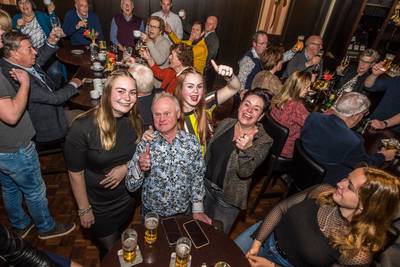 Feest! Ferdie uit Bentelo viert 60ste verjaardag, ondanks Downsyndroom