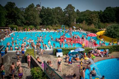 Nog nooit was het zo druk in het Goffertbad