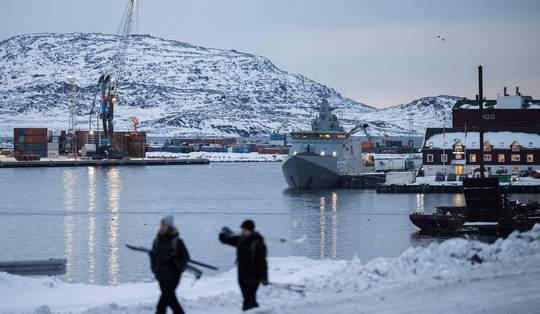 ‘Geen gesprekken gevoerd over soevereiniteit Groenland’, benadrukt Denemarken • ‘Akkoord bestaat uit vier pijlers’