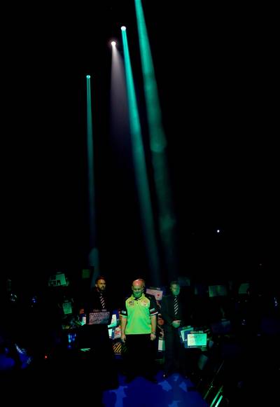 Van Gerwen stijgt op eeuwige ranglijst met PDC-titels