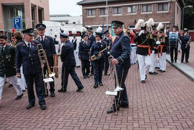 St. Jan in optocht langs schuttersbogen Babberich: ‘Extra borreltje in De Neréestraat en Zandakker’