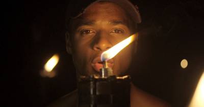 Brutale Danicio kruipt bij Milou in bed: Je hebt een heerlijk lichaam