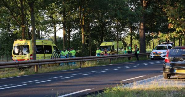 Verongelukte motorrijder in Reek is 28-jarige man uit Grave die wheelie maakte - BD.nl