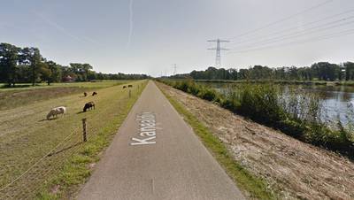 Bestuurder drie keer op de bon bij politiecontrole aan de Kanaaldijk in Ambt Delden