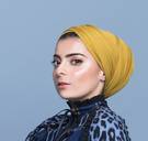 Vlaamse influencer Sarah Dimani (26) hangt hoofddoek aan de haak