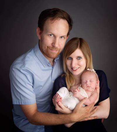 Vrouw met twee baarmoeders en vagina's bevalt van kerngezonde baby