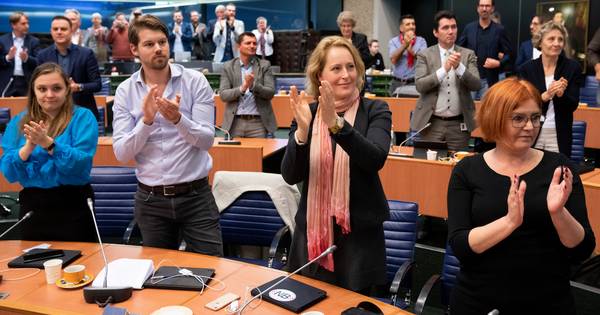 Reacties op vertrek Van de Donk: 'hij leek nooit iets met tegenzin te doen' - BN DeStem