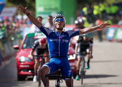 Bekijk hier de knappe overwinning van Alaphilippe