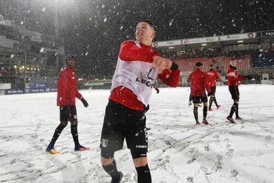 Wedstrijd FC Oss-NEC afgelast wegens sneeuw