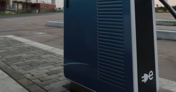 Nieuwe Snelladers Vdl Bij Distributiecentrum Van Albert Heijn