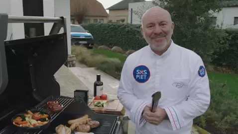 Heb jij barbecuehulp nodig van SOS Piet?