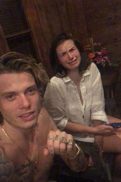 Maan en Tony Junior geschrokken door aardbeving op Bali