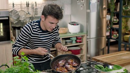 4. Gelakte aubergine met eend