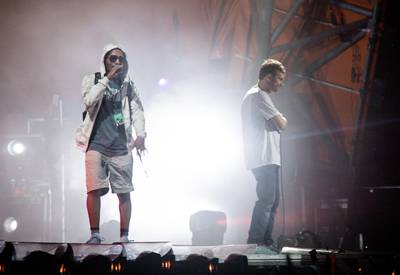 Rapper van Gorillaz valt van podium Roskilde