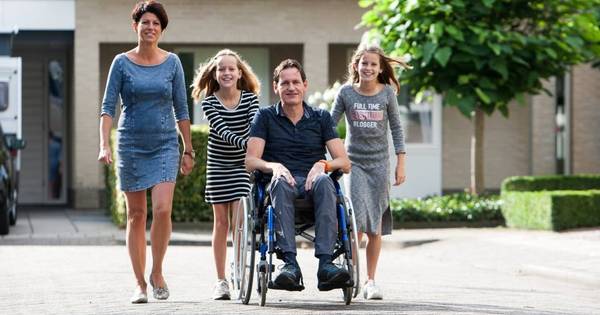 Actie voor MS-patiënt André Kruiper uit Heeten loopt beter dan .... hijzelf - De Stentor