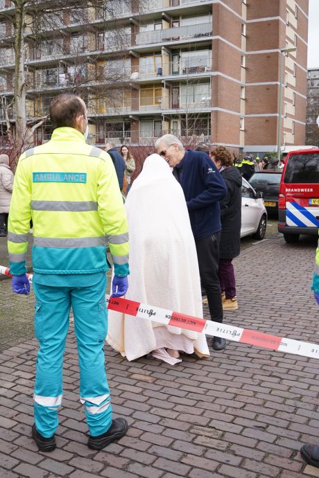 Hele flat in Vlaardingen ontruimd na brand in kelderbox