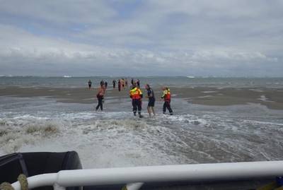 13 zwemmers van zandplaat gehaald na levensgevaarlijke actie bij Breskens