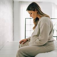 Zwangere vrouwen kunnen psychische kwetsbaarheid doorgeven aan hun baby: therapie moet die cirkel doorbreken