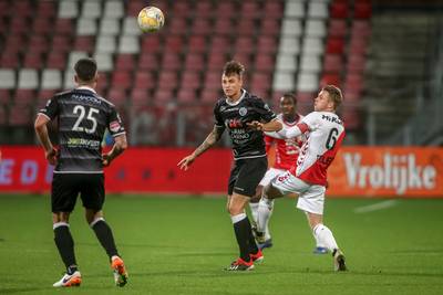 Den Bosch nieuwe koploper, Go Ahead hard onderuit