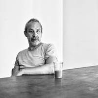‘Dat machtige mensen hun macht misbruiken is van alle tijden, maar zo flagrant en zo onbeschaamd had ik het nog niet meegemaakt’