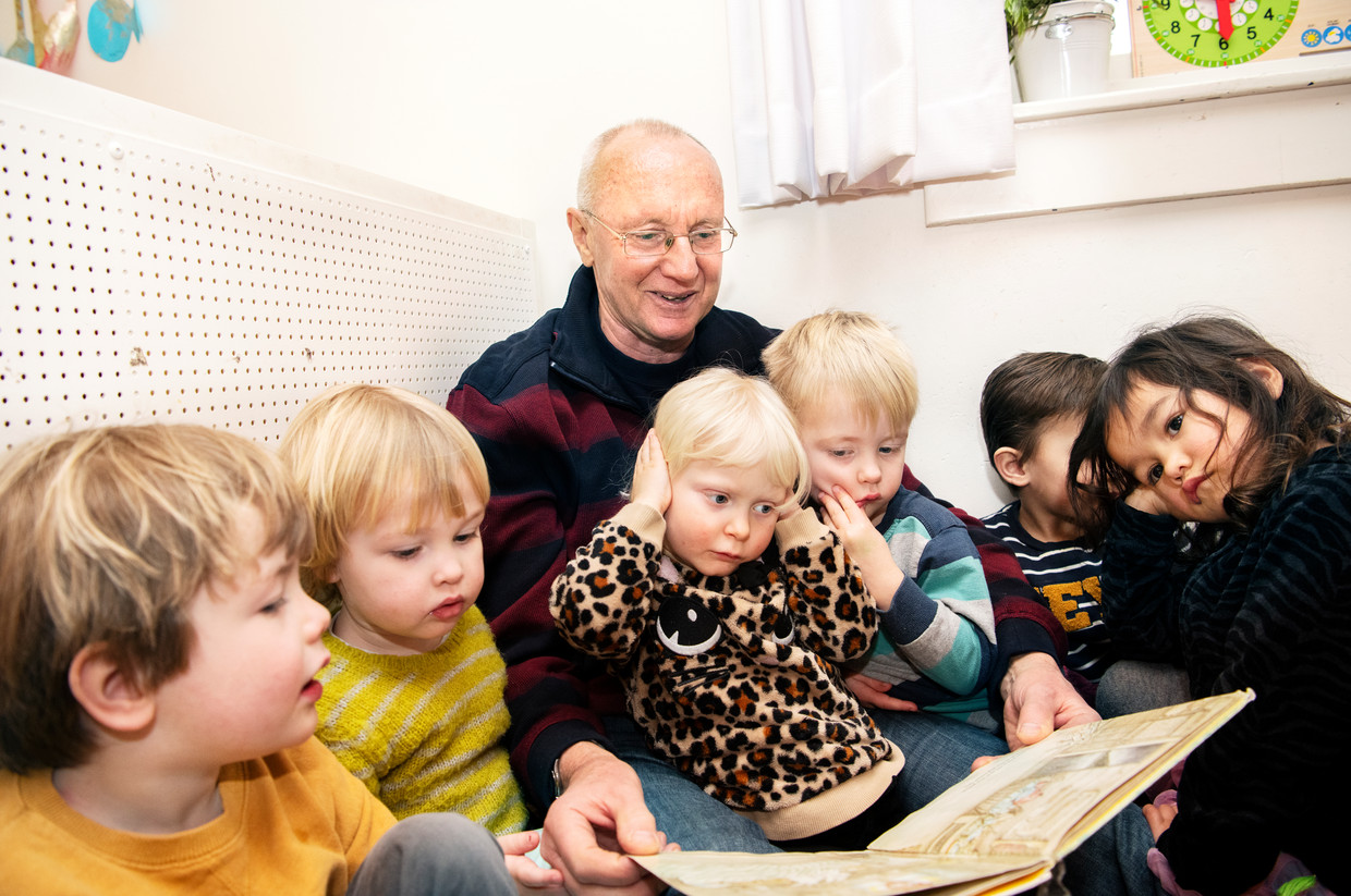 Piet Gaat Na 38 Jaar In De Kinderopvang Met Pensioen Ik Wil Kinderen Leren Dat Het Normaal Is Dat Ook Mannen De Verzorging Op Zich Nemen De Volkskrant