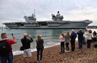 Lek in miljardenpronkstuk Britse marine