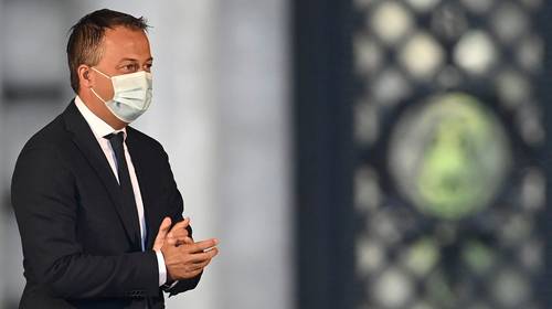 Formatie richting paars-groen? Lachaert praat eerst met paars-gele ‘bubbel van 5’